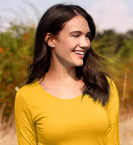 Moteriški marškinėliai ilgomis rankovėmis - Gilesnė apvali iškirptė