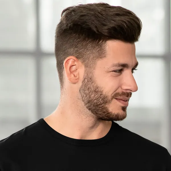 Patvarūs vyriški marškinėliai - Klasikinė apvali iškirptė