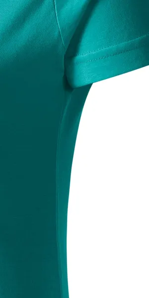 Moteriški paprasti marškinėliai - Iškirpti šoninėmis siūlėmis