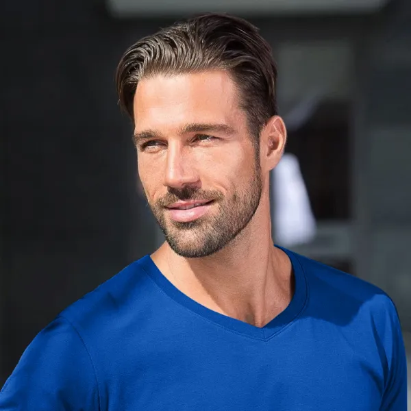 Vyriški aptempti marškinėliai - V formos iškirptė