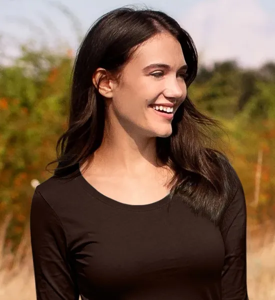 Moteriški marškinėliai ilgomis rankovėmis - Gilesnė apvali iškirptė